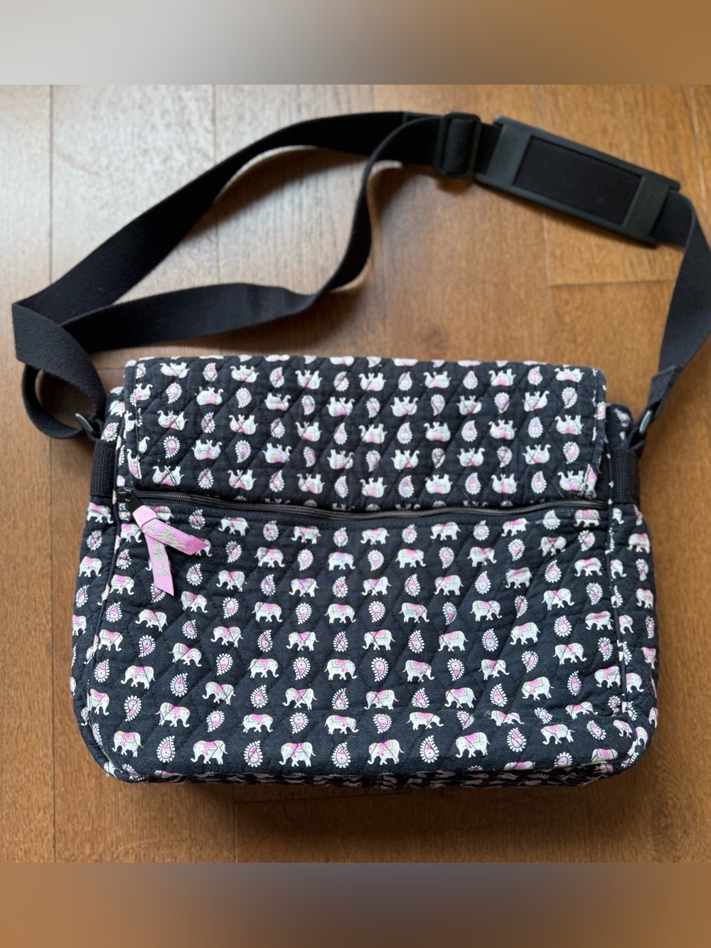 Vera Bradley Quilted Black Crossbody Laptop Bag with Pink & White Elephant Print - Picture 3 of 10